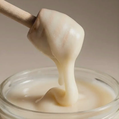 WEISSER HONIG AUS KIRGISISTAN – GESCHENKSET MIT LÖFFEL (250G)